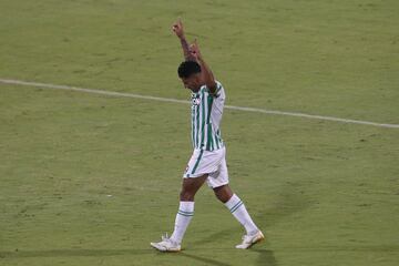 Partidazo en el Atanasio. Atlético Nacional celebró ante su gente el paso a la final de la Copa BetPlay donde enfrentará al Pereira.