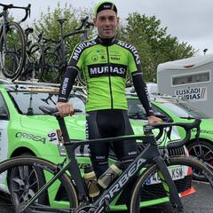 Julen Irizar: el 'clasicómano' del Murias se curte en Yorkshire