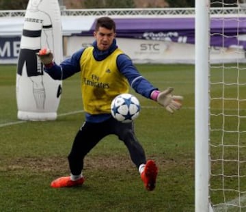 James y el Madrid se entrenan pensando en Napoli