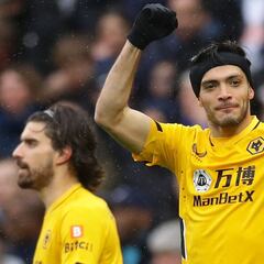 Raúl Jiménez y los Wolves sueñan con meterse a Champions League