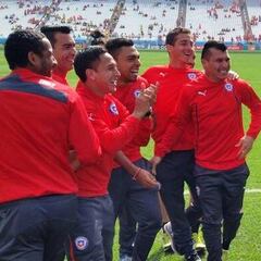 Figuras de la Roja se despiden de Bonini en redes sociales