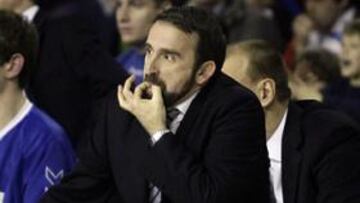 Joan Plaza amplía contrato como entrenador del Cajasol hasta junio de 2012