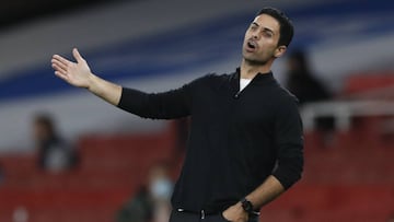 Soccer Football - Premier League - Arsenal v Liverpool - Emirates Stadium, London, Britain - July 15, 2020 Arsenal manager Mikel Arteta, as play resumes behind closed doors following the outbreak of the coronavirus disease (COVID-19) REUTERS / Paul Chi