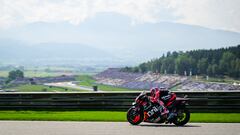 Aleix Espargaró con la Aprilia en el Red Bull Ring.