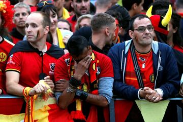 Francia-Bélgica (0-2). Los aficionados belgas desolados tras la eliminación en semifinal.