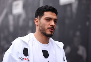 Raúl Jiménez pierde su invicto en Inglaterra