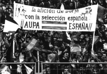 Los seguidores son el alma del fútbol, el jugador número doce. El fútbol desde sus comienzos despertó pasiones y arrastró masas. Seguidores de España. 