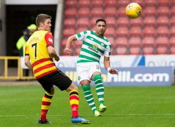 Tras su paso por el fútbol de Arabia, el zaguero debutó en la Copa de la Liga con triunfo ante Partick Thistle