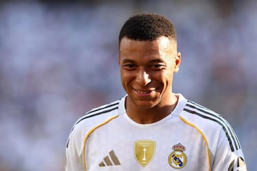 Mbappé sigue los pasos de su ídolo, Cristiano Ronaldo