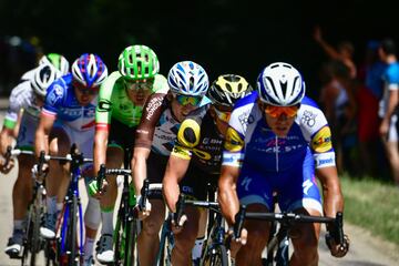 Philippe Gilbert, Thomas Voeckler, Jan Bakelants, Dylan van Baarle, Mickael Delage, y Pierre-Luc Perichon: escapados de la jornada.