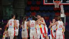 Las jugadoras de la Selección celebran la victoria ante Grecia en el Eurobasket.