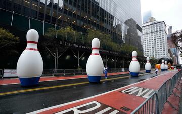 ¡Las calles de Nueva York también se llenaron de estos bolos gigantes!