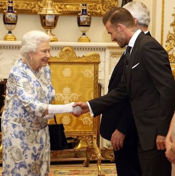 En algunas ocasiones ha tenido el honor de visitar a la Reina Isabel