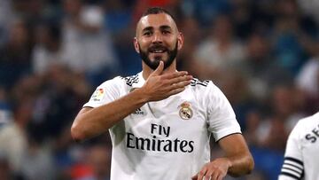 Benzema celebrando el gol.