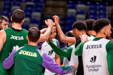 Las medidas urgentes de Ibon Navarro