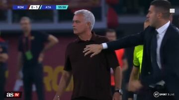 Mourinho se sale de control y ve la roja directa