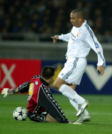 A finales del año 2002, el Real Madrid se proclamó campeón del trofeo Intercontinental.