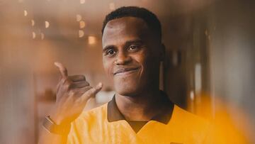 Los Wolves hicieron oficial la llegada del jugador colombiano, quien viene procedente del Fluminense de Brasil y firmó por las próximas cuatro temporadas.