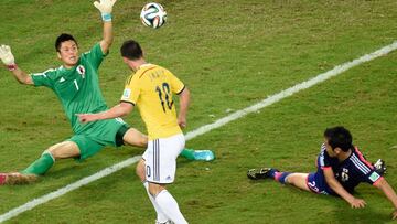 James Rodríguez le marcó un golazo a Japón en el Mundial de Brasil 2014