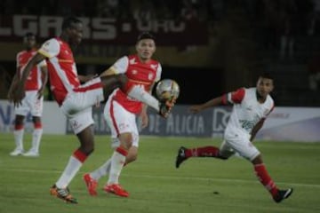 Con un doblete de Luis Páez y un gol de penal de Miguel Borja, Santa Fe venció 3-0 a Cortuluá en El Campín.