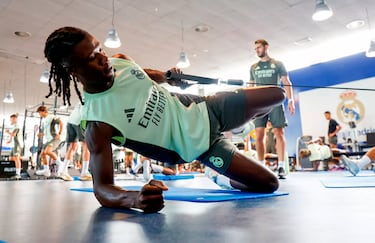 Camavinga durante el entrenamiento en el gimnasio. 