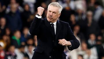 Carlo Ancelotti celebra la victoria conta el Sevilla en Liga.