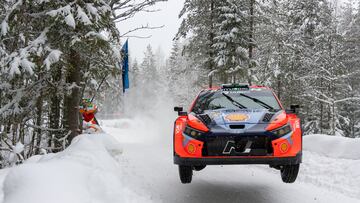 Esapekka Lappi, con el Hyundai i20 en el Rally de Suecia.