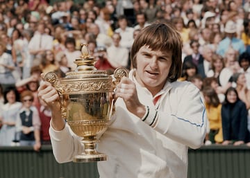 El gran Jimbo, uno de los más grandes de siempre, que aún mantiene algún récord, como el de mayor número de títulos (109), se estableció en el ranking en julio de 1974, gracias a sus éxitos en Australia y Wimbledon, antes de ser campeón por primera vez en el US Open. Gracias a su larga y prolífica carrera fue número uno en nueve periodos diferentes.