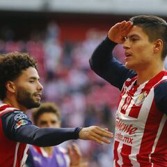 Chivas derrota 2-0 al Toluca en la Jornada 13 del Apertura 2021
