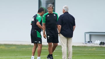 Pellegrini, junto a Cord&oacute;n y Alexis. 