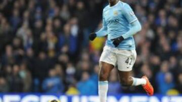 Touré, durante un partido con el City.