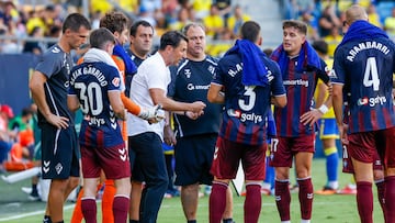13/09/25 PARTIDO SEGUNDA DIVISION CADIZ - EIBAR BEÑAT SAN JOSE