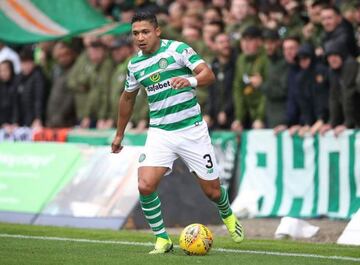 Tras su paso por el fútbol de Arabia, el zaguero debutó en la Copa de la Liga con triunfo ante Partick Thistle