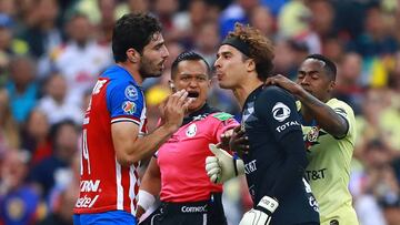 Guillermo Ochoa habr&iacute;a escupido a Antonio Brise&ntilde;o