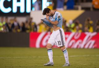 Olé aprovecha el sorteo del repechaje del Mundial y se burla otra vez de la Roja: ya es viral