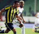 Fenerbahce de Isla pasa por sobre Alanyaspor de Junior