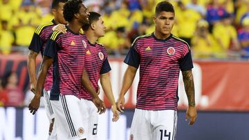 El Cucho Hernández anotó su primer gol con la selección nacional a los 19 años y cinco meses, el 16 de octubre de 2018 en la victoria 3-1 ante Costa Rica, durante un partido de preparación en el que estuvo Arturo Reyes, como entrenador interino.