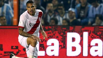 Guerrero llega a Suiza para defenderse ante la FIFA