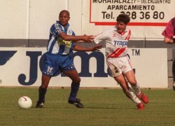 Hispano-brasileño, exinternacional español, jugó en el Leganés en la 97-98 procedente del Salamanca en calidad de cedido. Formó parte de una delantera letal en la que coincidió con Eto'o, Cuellar o Stojakovic entre otros.