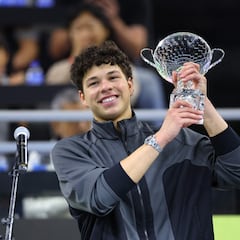 Shelton salva tres bolas de partido a Fritz y se corona