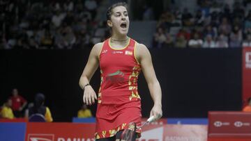 Carolina Marín celebra un punto ante Nozomi Okuhara durante su partido en el Daihatsu Indonesian Masters de Jakarta, Indonesia.