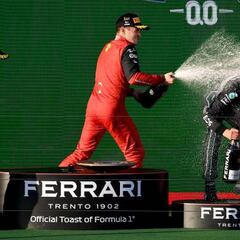 Checo Pérez llegó a seis podios con Red Bull