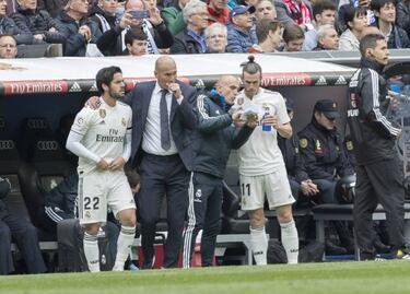 Real Madrid is now Benzema and 10 others…