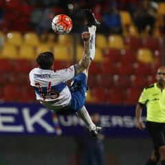 Católica logra heroica remontada y Unión pierde la punta