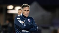 Vienna (Austria), 27/09/2022.- Head coach Eduardo Berizzo of Chile reacts during the International Men's Friendly soccer match between Qatar and Chile in Vienna, Austria, 27 September 2022. (Futbol, Amistoso, Viena, Catar) EFE/EPA/CHRISTIAN BRUNA
