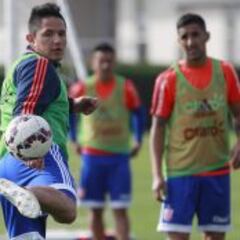 Gustavo Canales se abre a no jugar en lo que queda del año