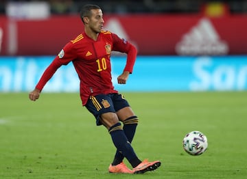 El centrocampista nació en Italia, es un futbolista hispano-brasileño pero decidió elegir a la selección española. 