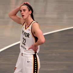 Caitlin Clark aprende a perder en la WNBA