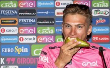 Marcel Kittel consigue la victoria y la maglia rosa.