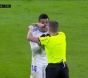 La otra decisión arbitral con Casemiro, aparte del penalti, que tiene a toda Valencia hirviendo